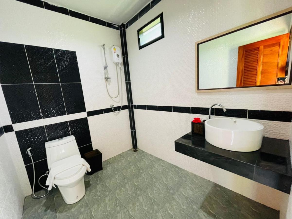 Phurin Thara Resort Ko Lanta Eksteriør bilde