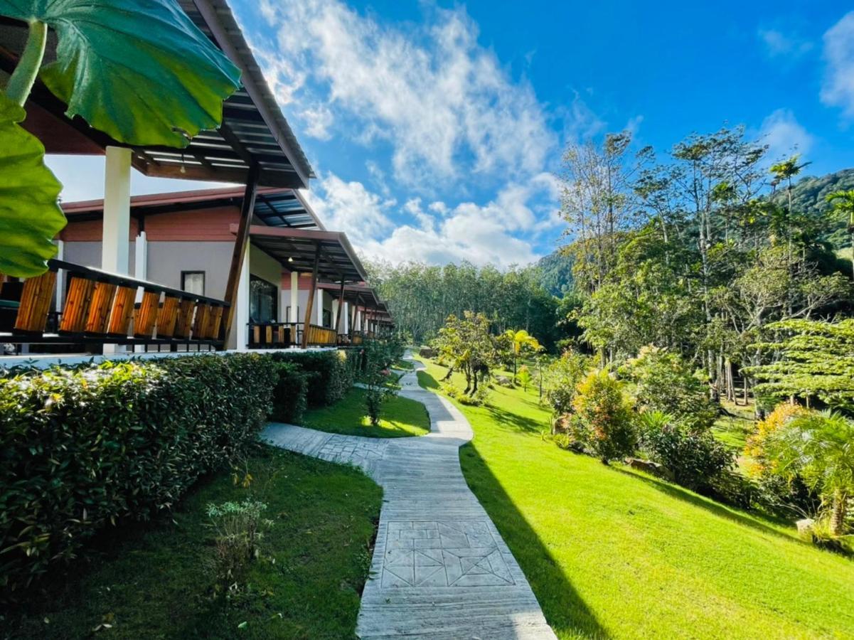 Phurin Thara Resort Ko Lanta Eksteriør bilde