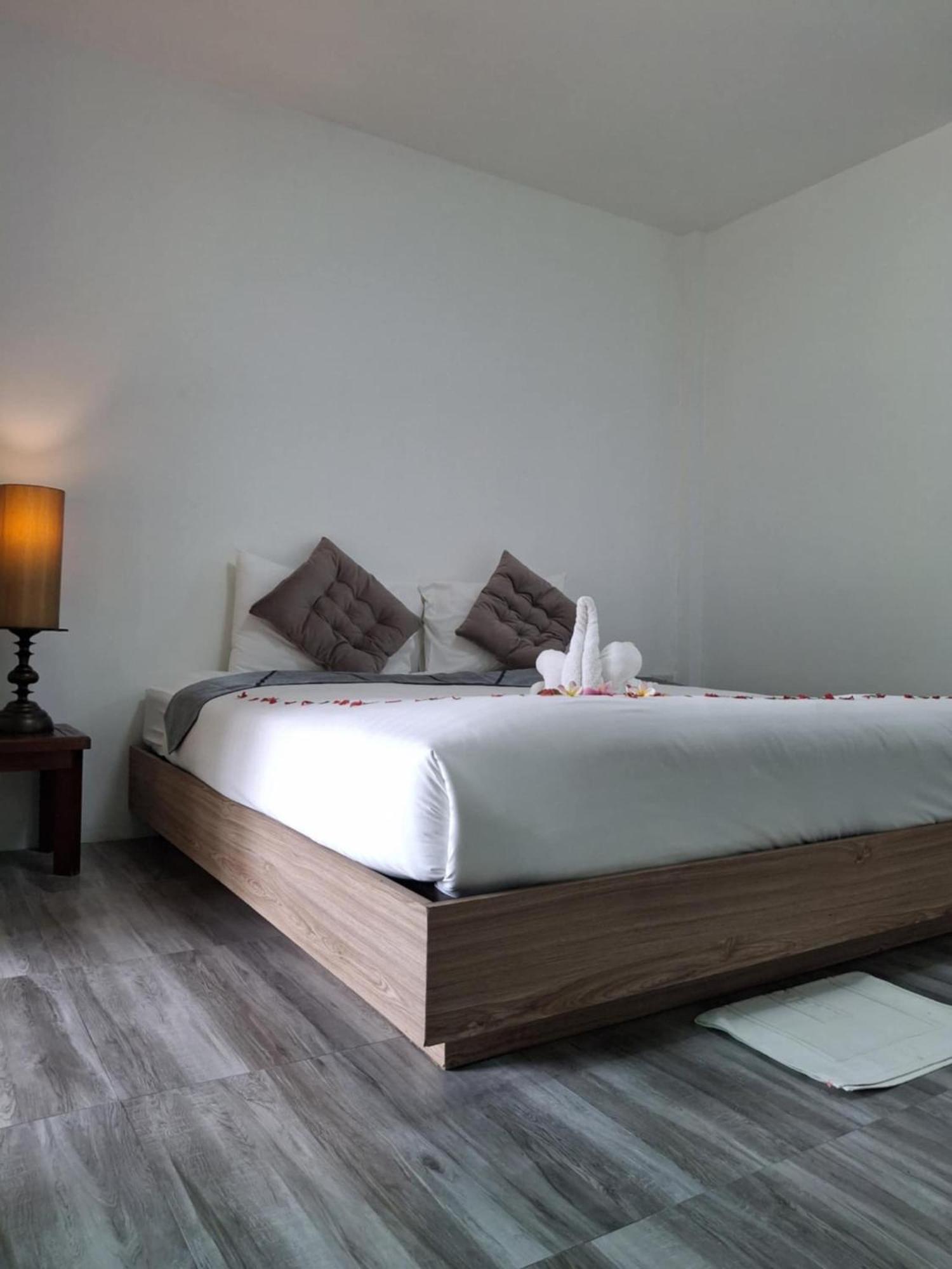 Phurin Thara Resort Ko Lanta Eksteriør bilde