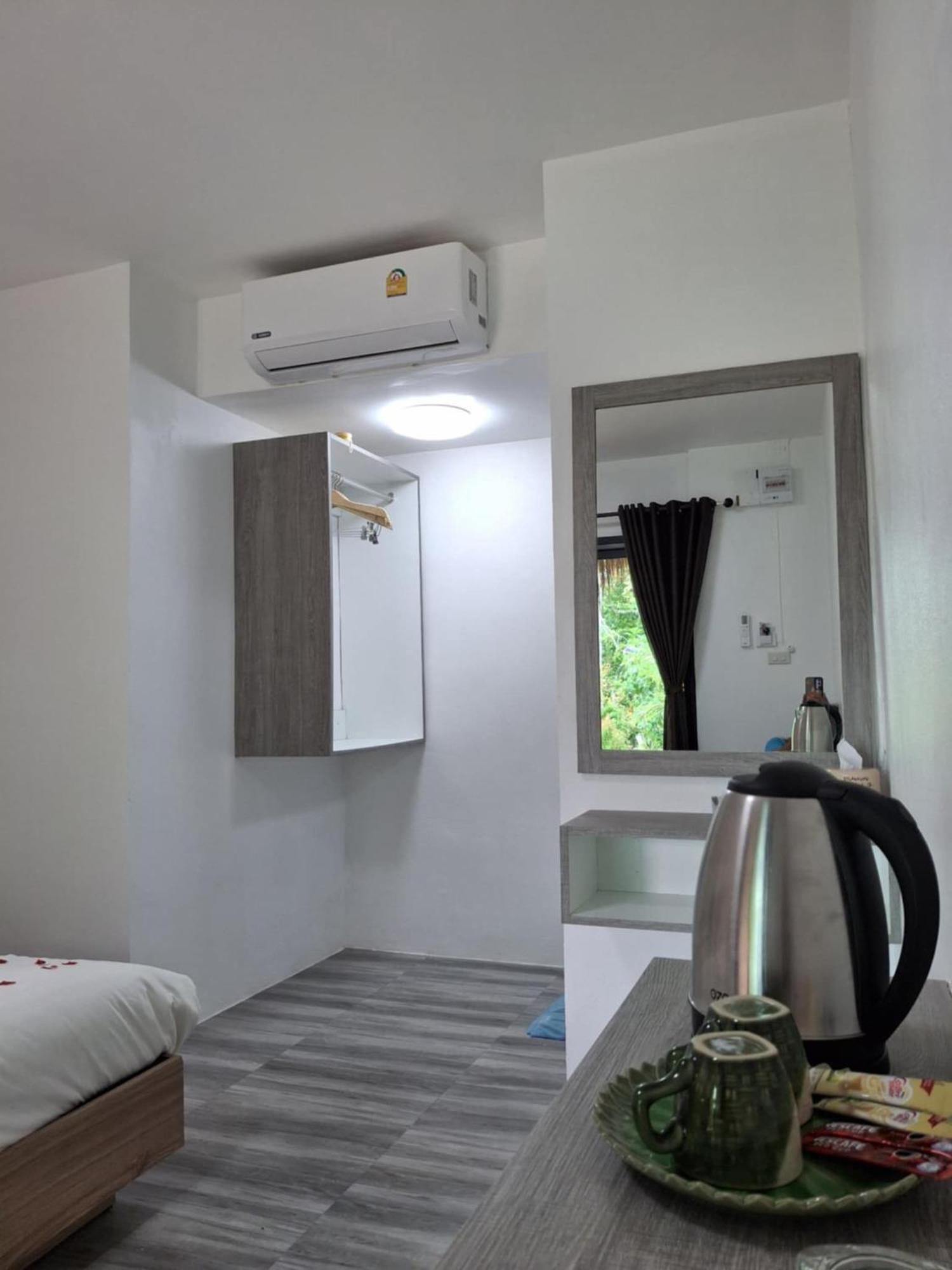 Phurin Thara Resort Ko Lanta Eksteriør bilde